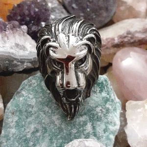 MENS STAINLESS STEEL LION RING